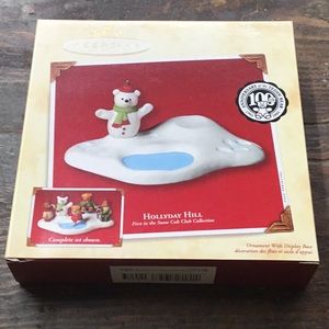 Hallmark Holliday Hill Ornament with Display Base 2002